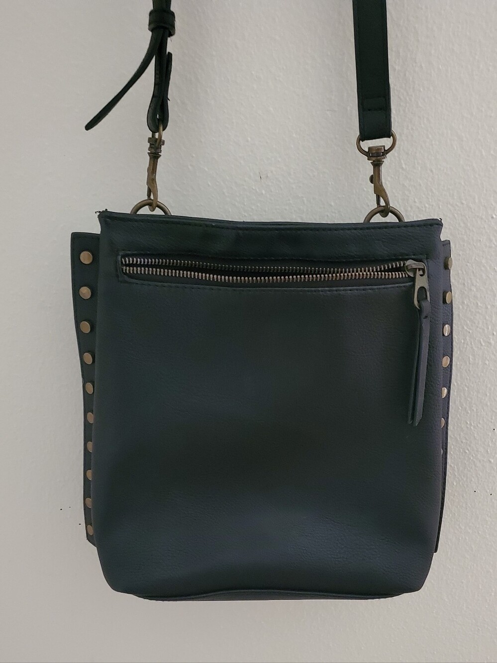 Universal Thread Black Crossbody Purse with Antique Style Studs
